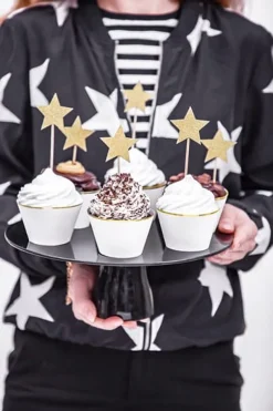 Hvide Muffin Wrappers m/Guld Kant, 6 stk.