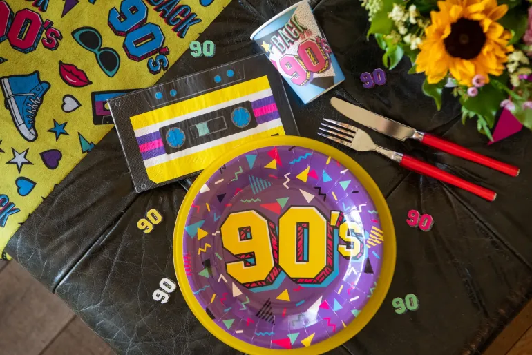 Multifarvet 90s Tallerkner