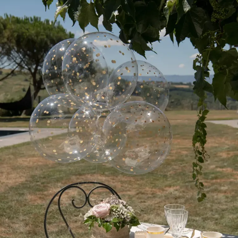 Rund Ballon med Guld Prikker, 60 cm